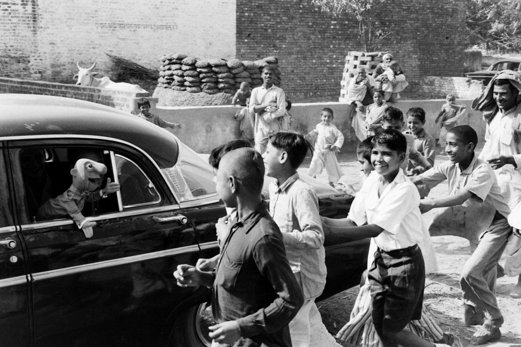 American puppeteer Bil Baird in India in 1962.