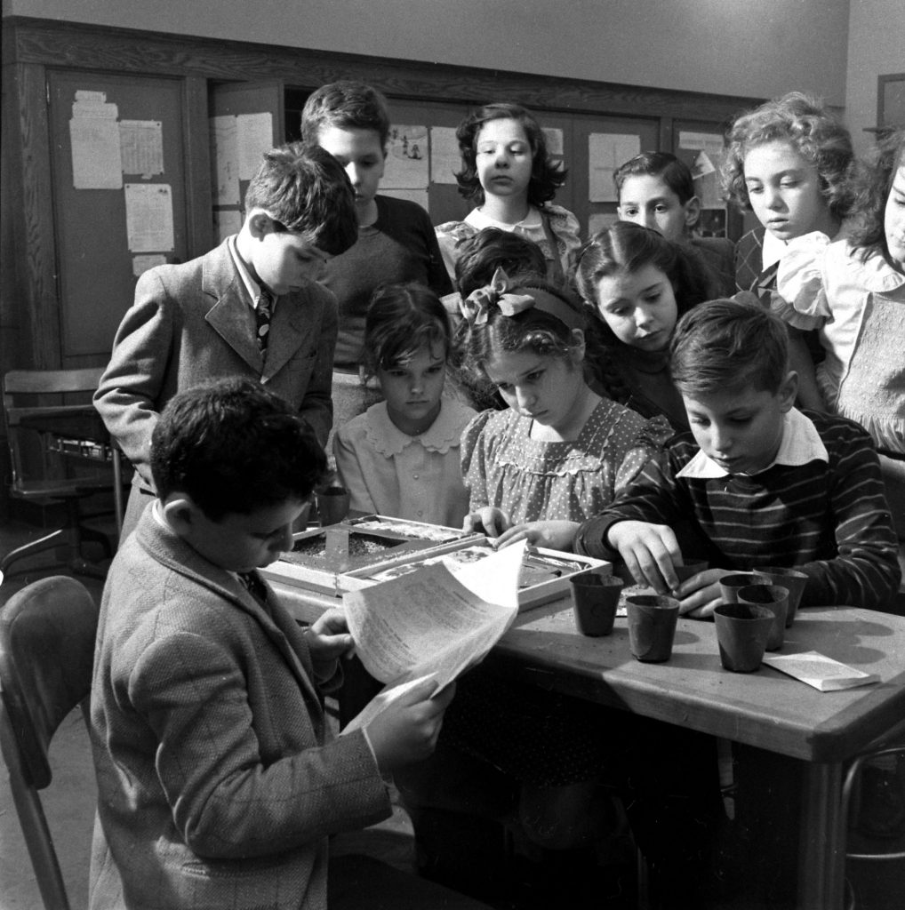 Photo from a public "genius school" for 3-to-11-year-olds at New York's Hunter College, 1948.