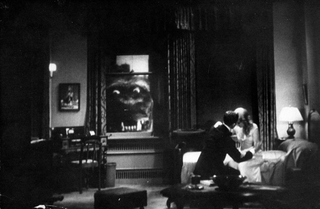 Scene from the 1933 film King Kong.