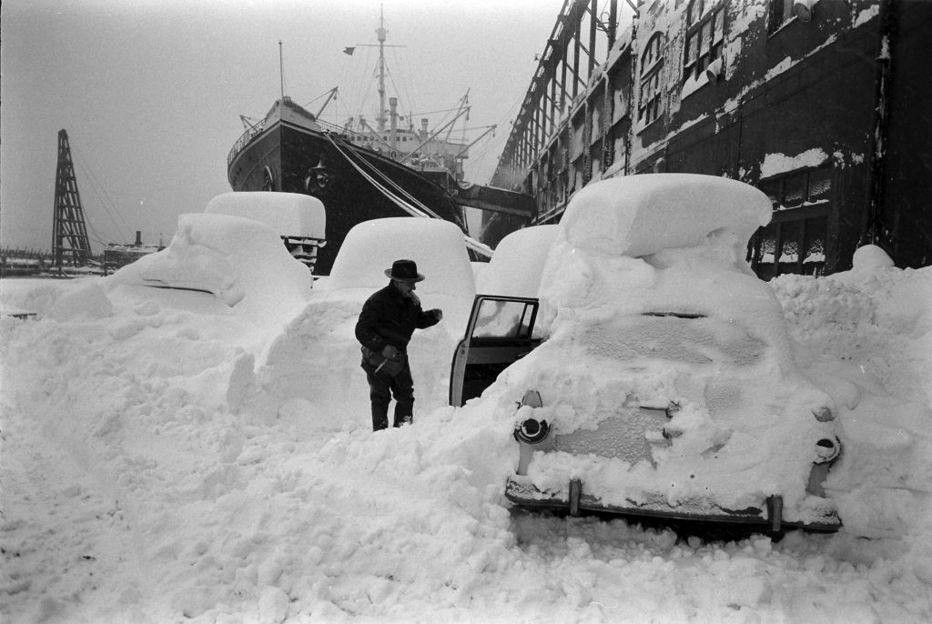 Blizzard in New York City, Mar. 18-19, 1956.