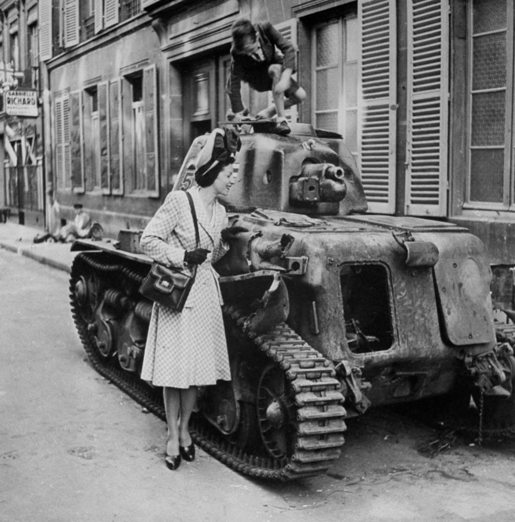 Paris Fashions. (Photo by Bob Landry/The LIFE Picture Collection © Meredith Corporation)