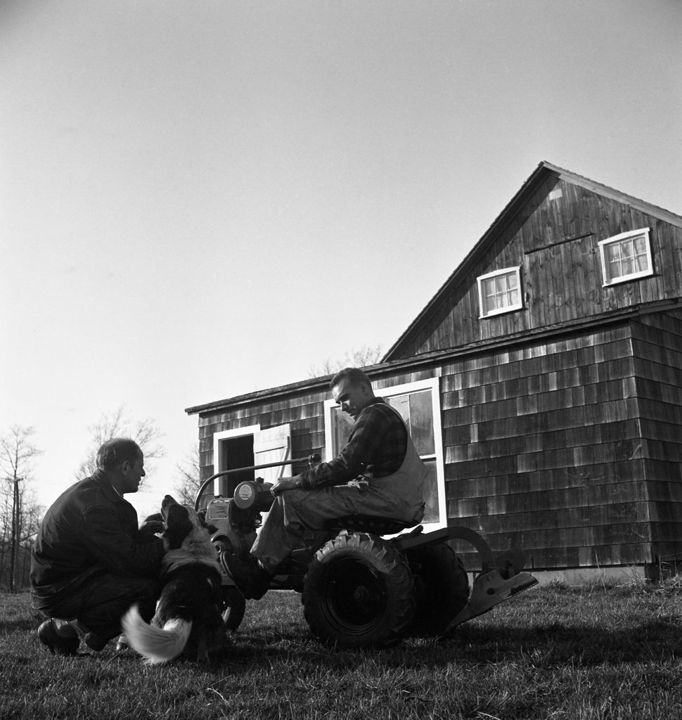 Jackson Pollock and neighbor, 1949.